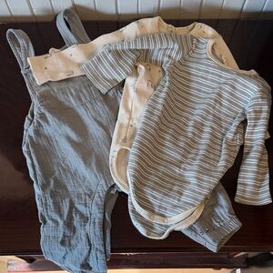 Quincy Mae Gray & Cream Baby Overalls Set